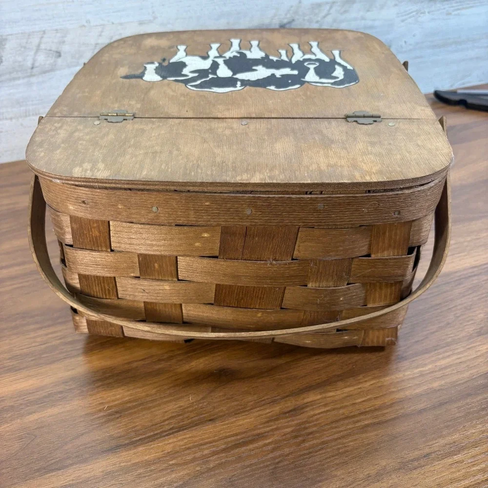 Vintage Woven Picnic Basket Hand Painted Cows‎ 13x12x6.5 Double Handle